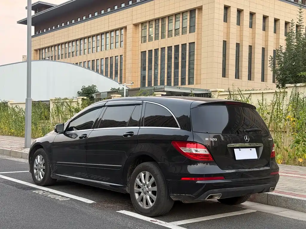 Mercedes-Benz R-Class — миниатюра 9