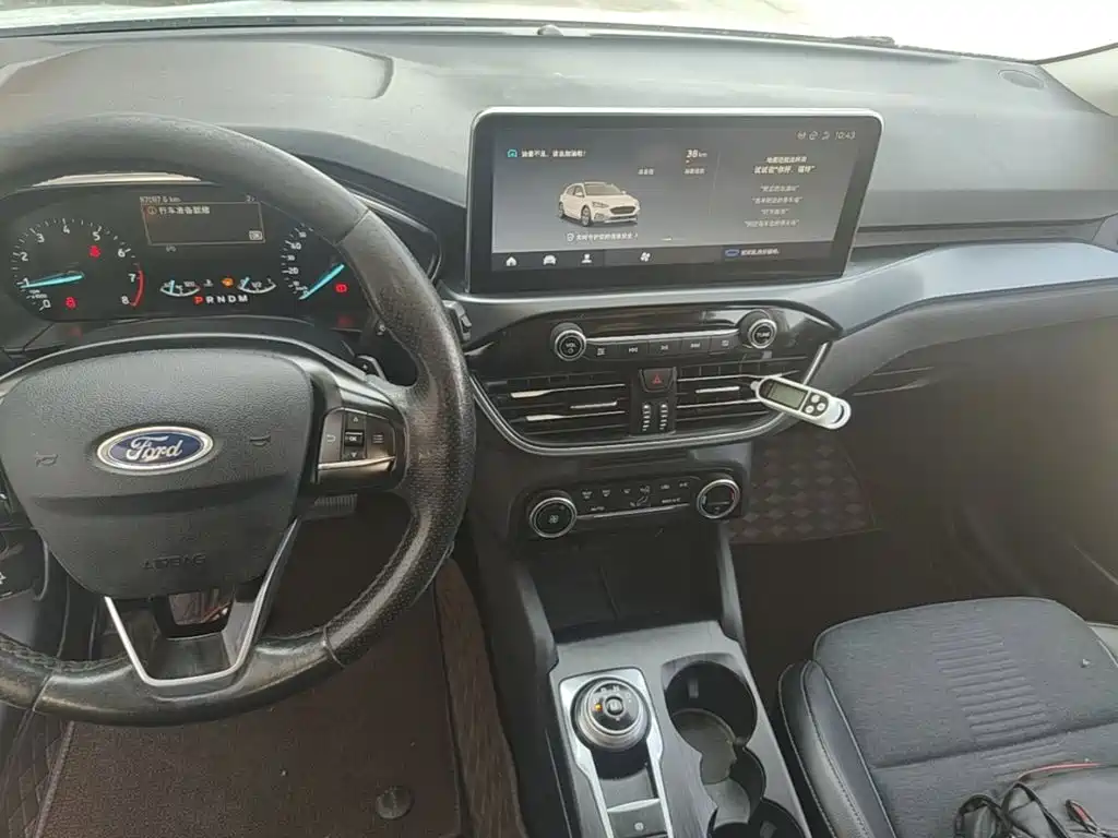 Ford Focus Active — миниатюра 10