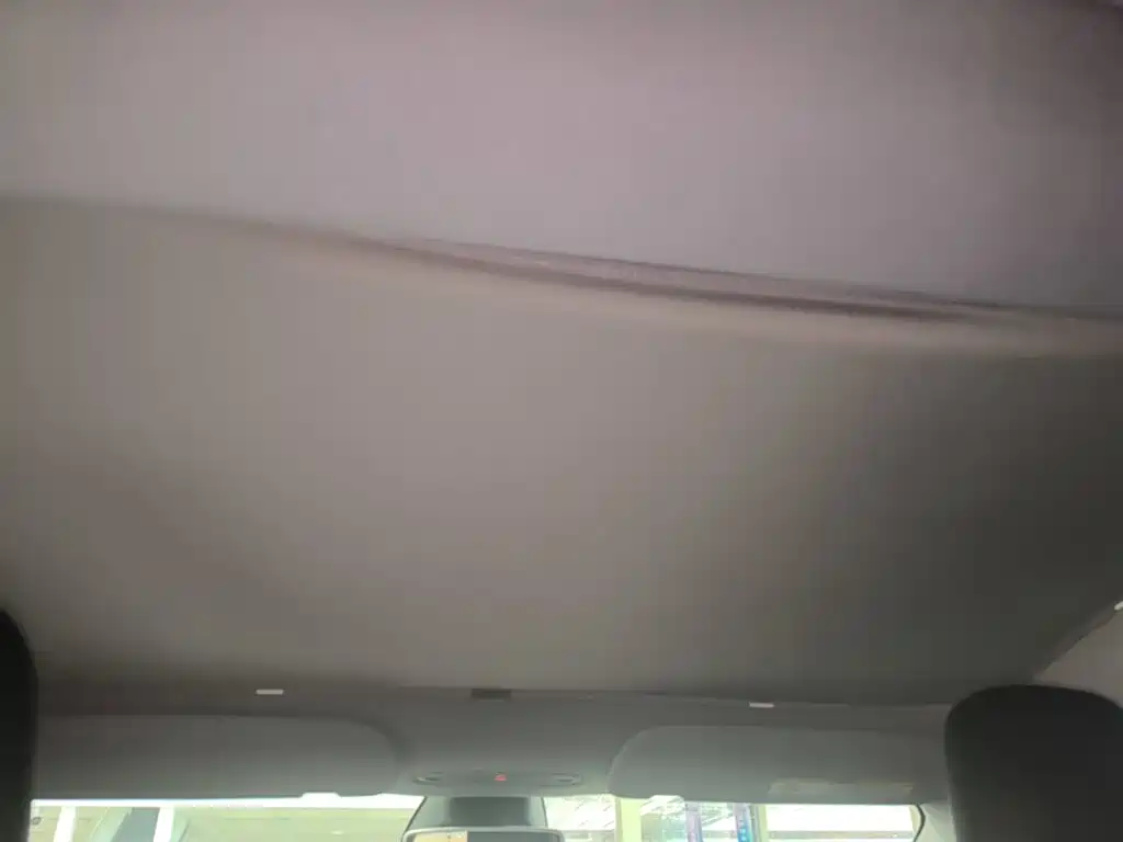 Tesla Model 3 — миниатюра 18