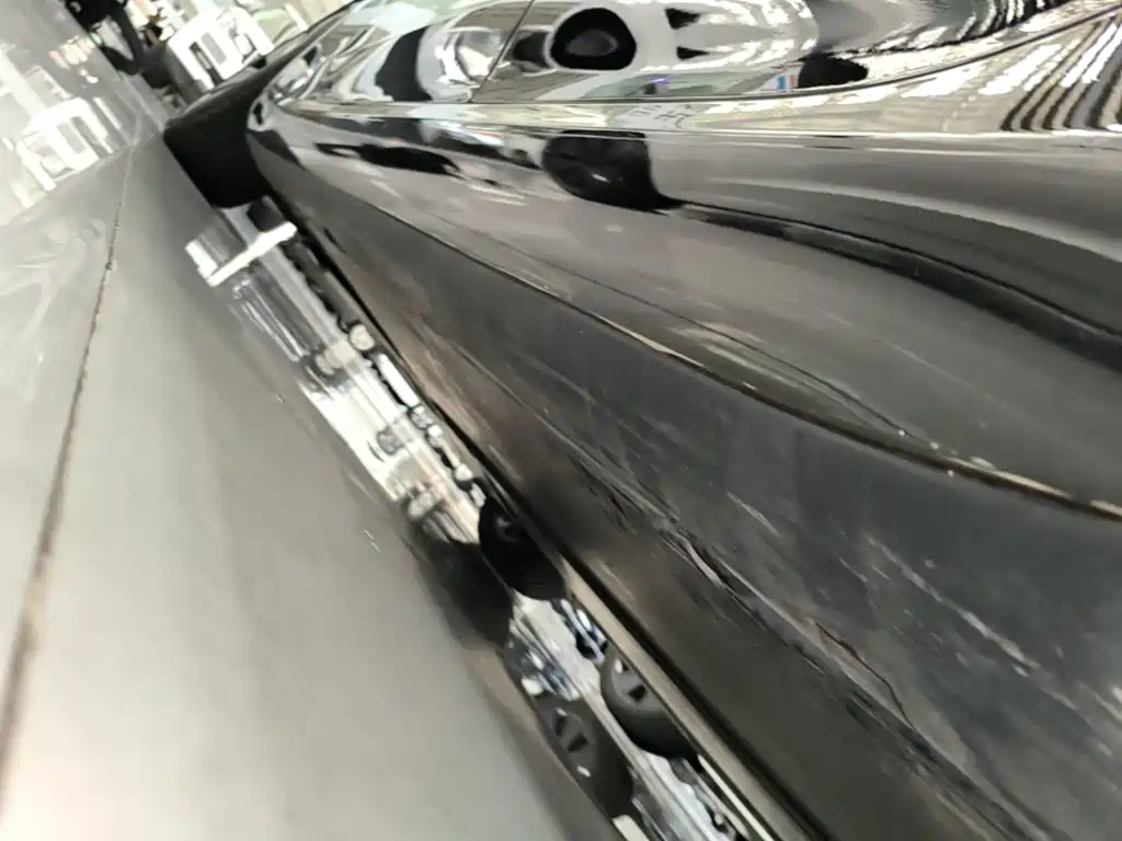 Tesla Model 3 — миниатюра 22