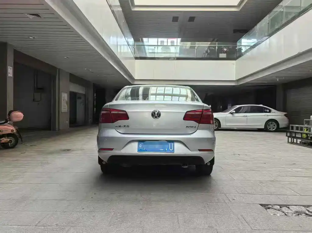 Volkswagen Bora — миниатюра 8