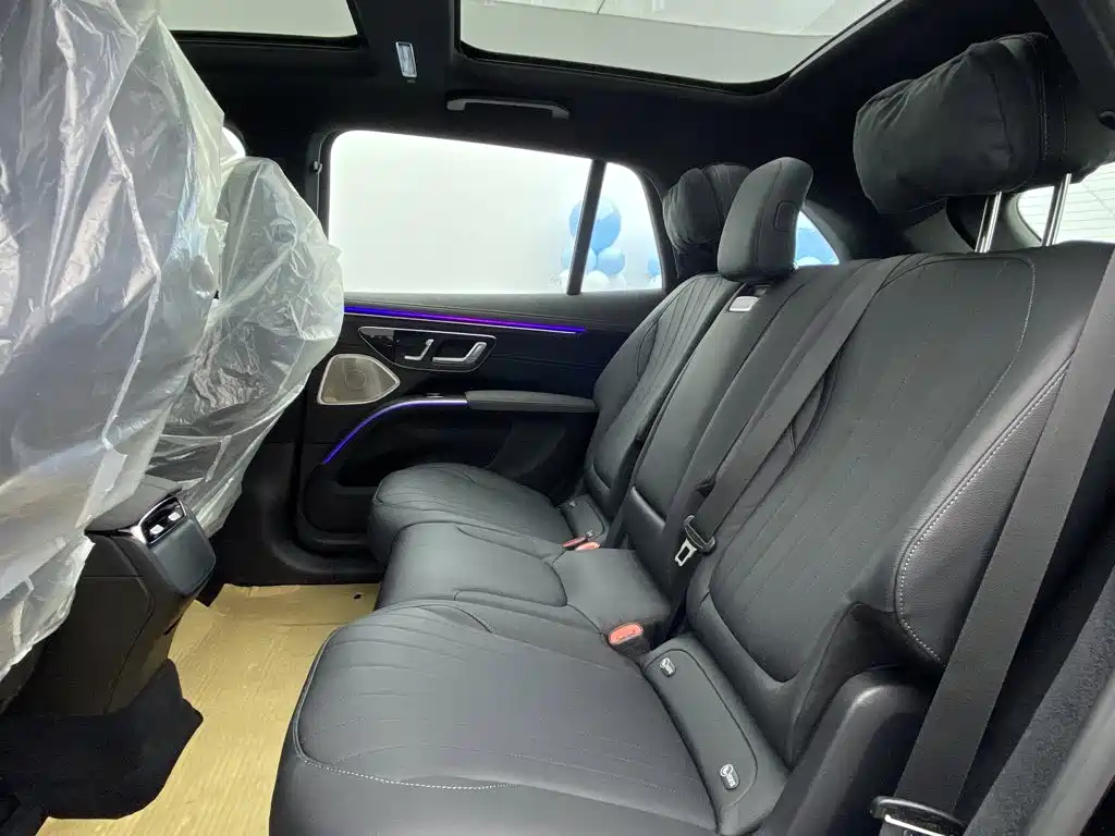 Mercedes-Benz EQS SUV — миниатюра 10