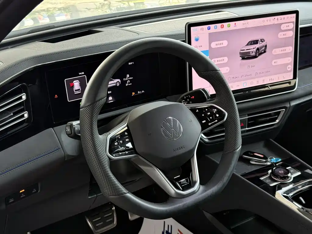 Volkswagen Tiguan L — миниатюра 8