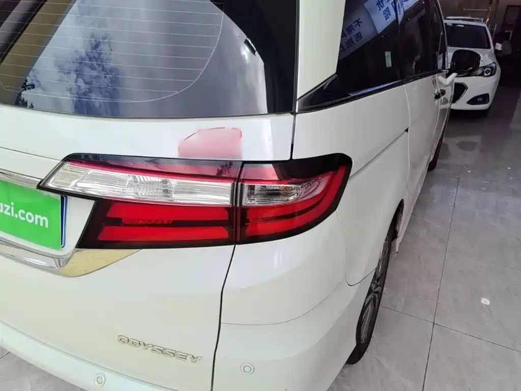 Honda Odyssey — миниатюра 8