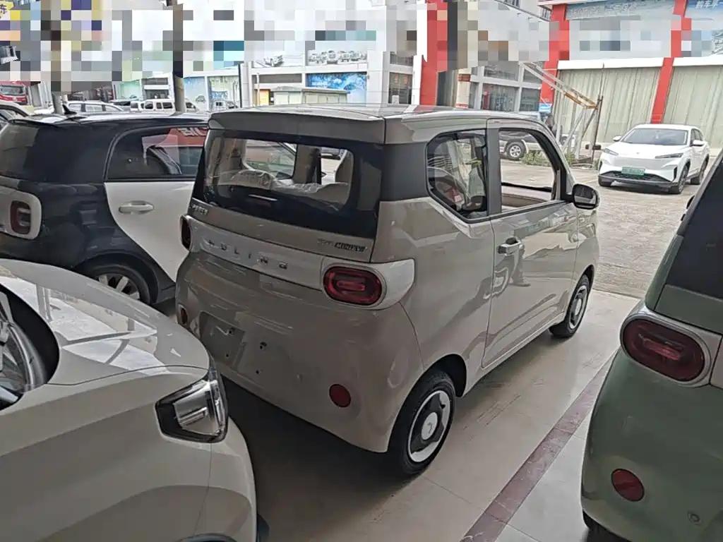 Wuling MINIEV — миниатюра 7