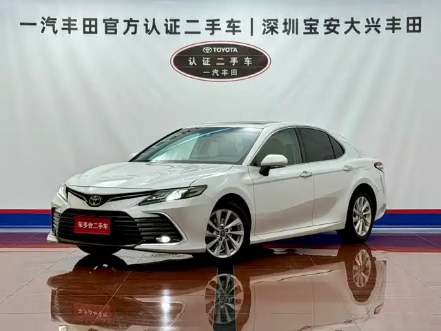 TOYOTA CAMRY