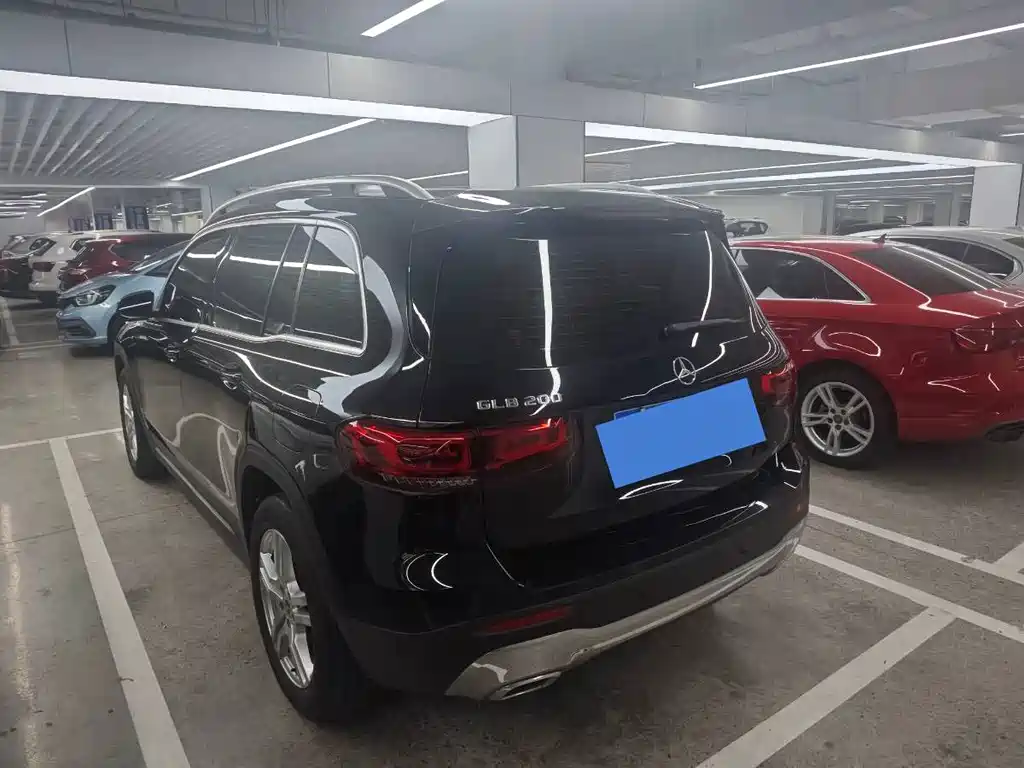 Mercedes-Benz GLB — миниатюра 4