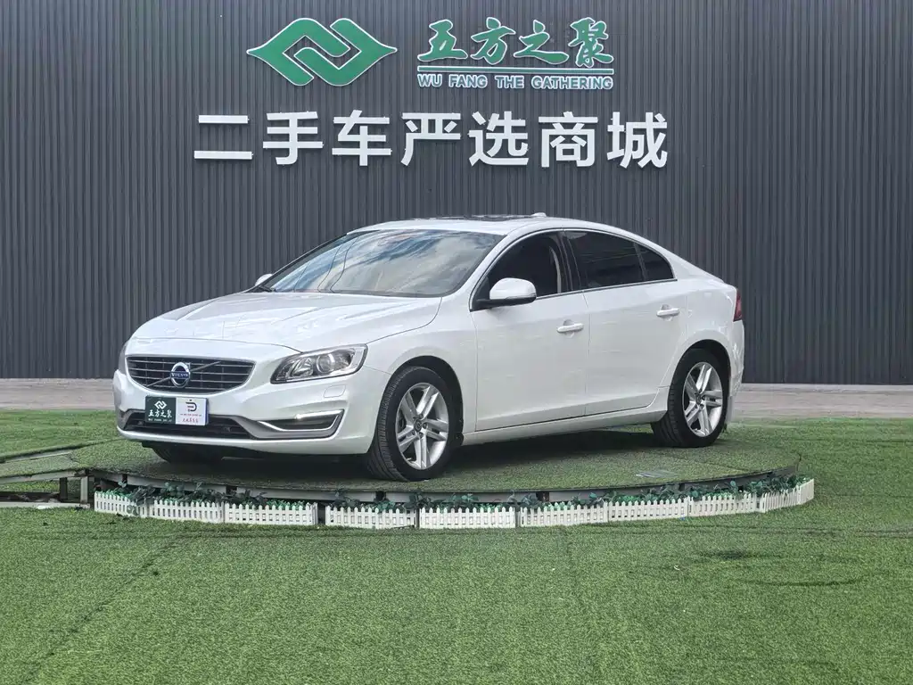 Купить Volvo S60