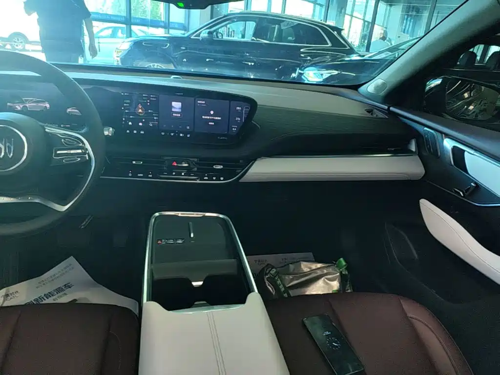 Buick LaCrosse — миниатюра 13