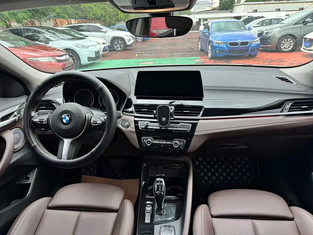 BMW X2 2023 sDrive25i M