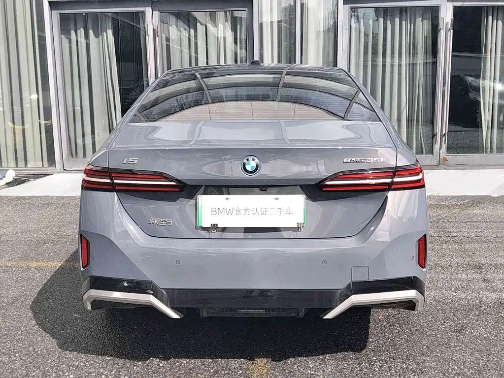 BMW i5 — миниатюра 3