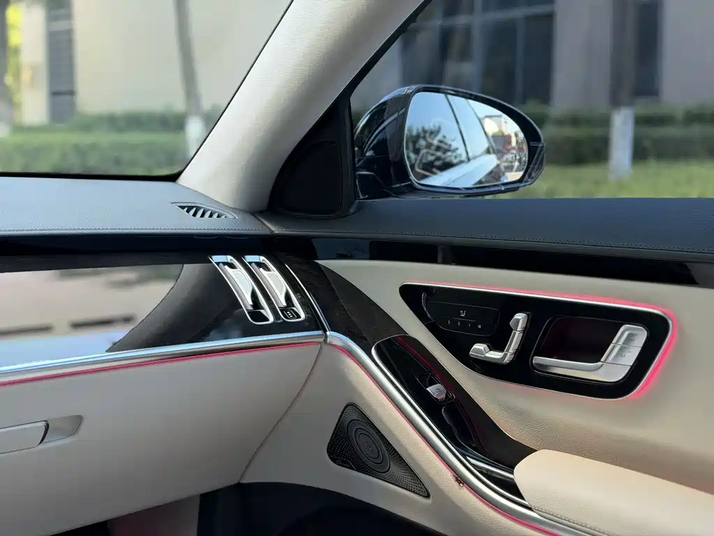 Mercedes-Benz S-Class — миниатюра 12