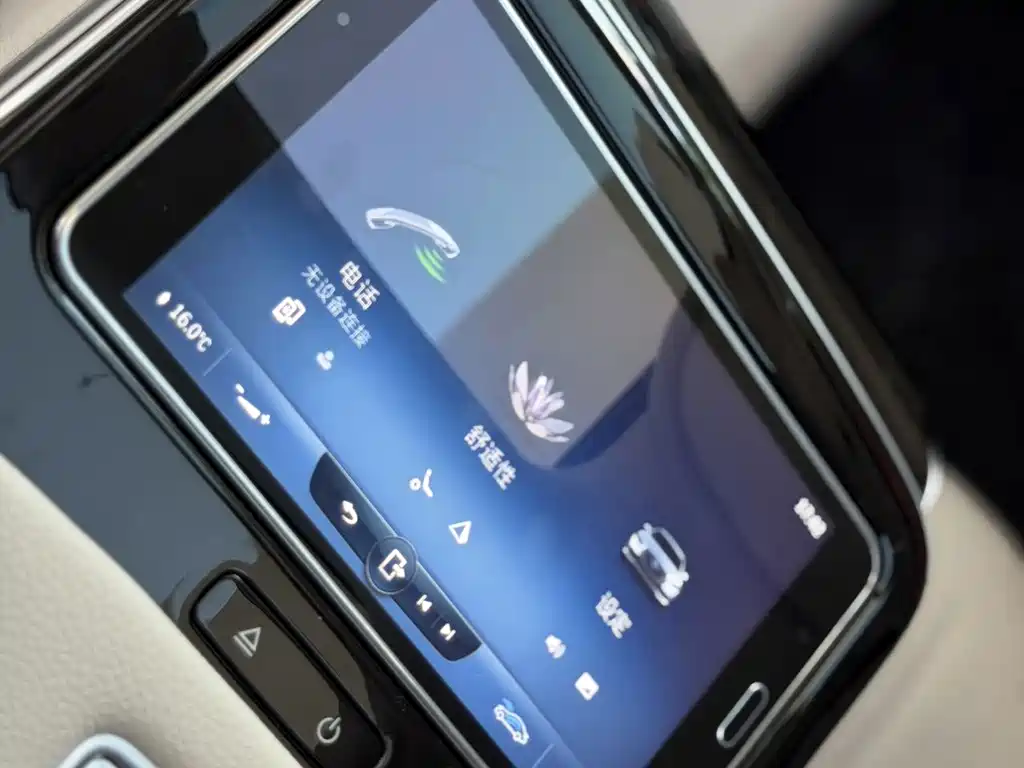 Mercedes-Benz S-Class — миниатюра 16