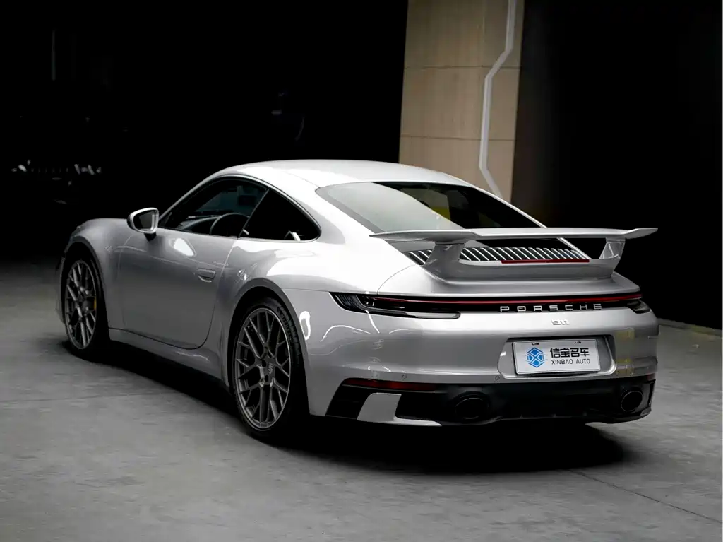 Porsche 911 2023 Carrera 3.0T