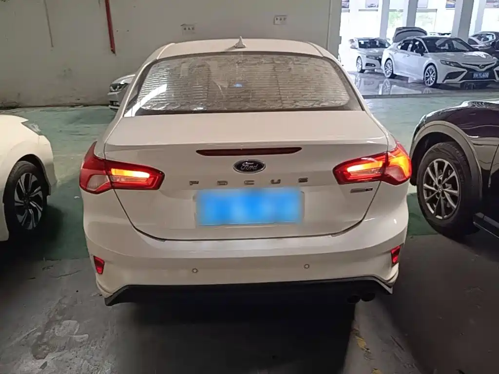 Ford Focus — миниатюра 6