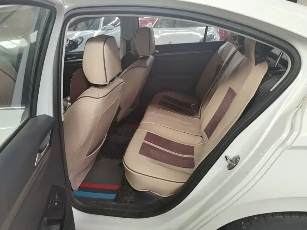 Volkswagen Bora — миниатюра 17