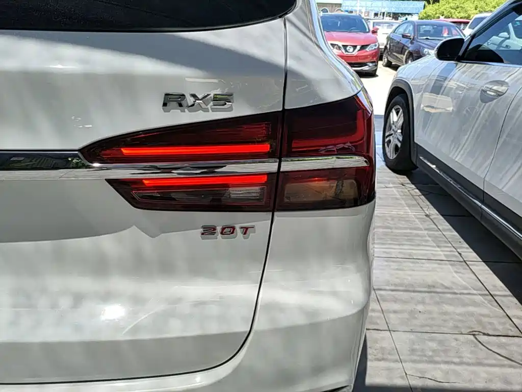 Roewe RX5 — миниатюра 8