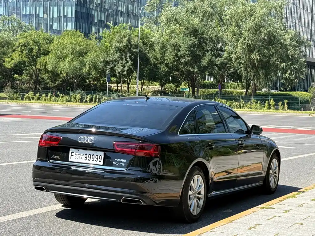 Audi A6L — миниатюра 6