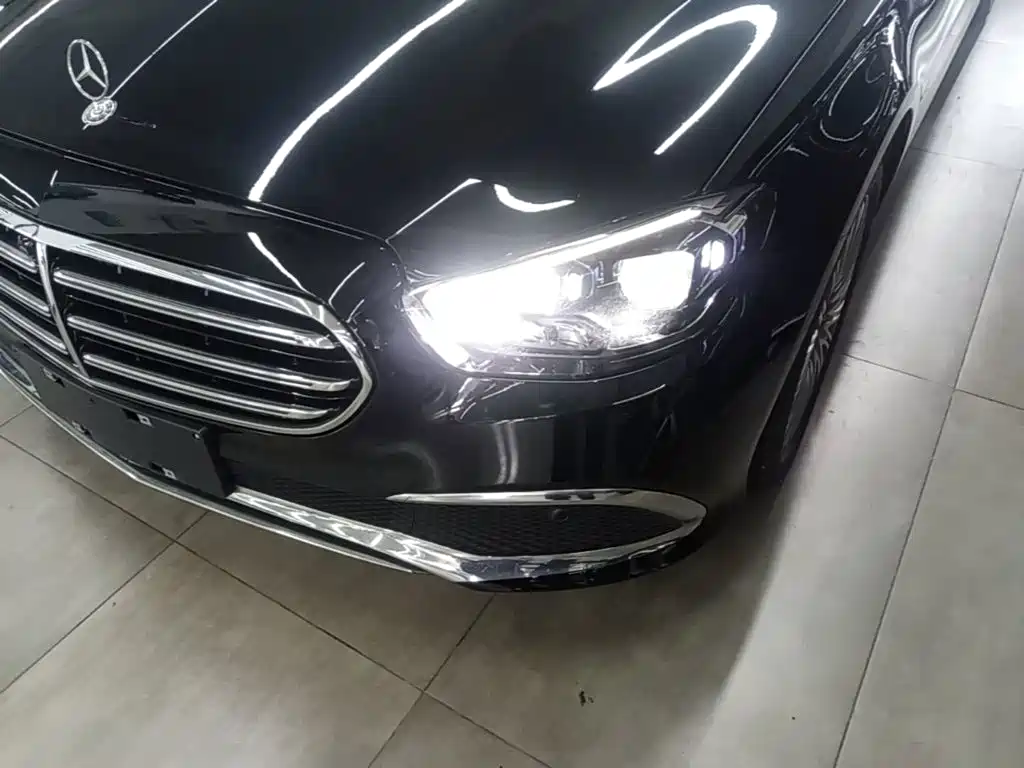 Mercedes-Benz E-Class — миниатюра 24