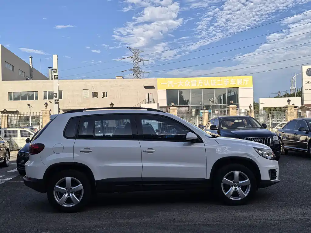 Volkswagen Tiguan — миниатюра 3