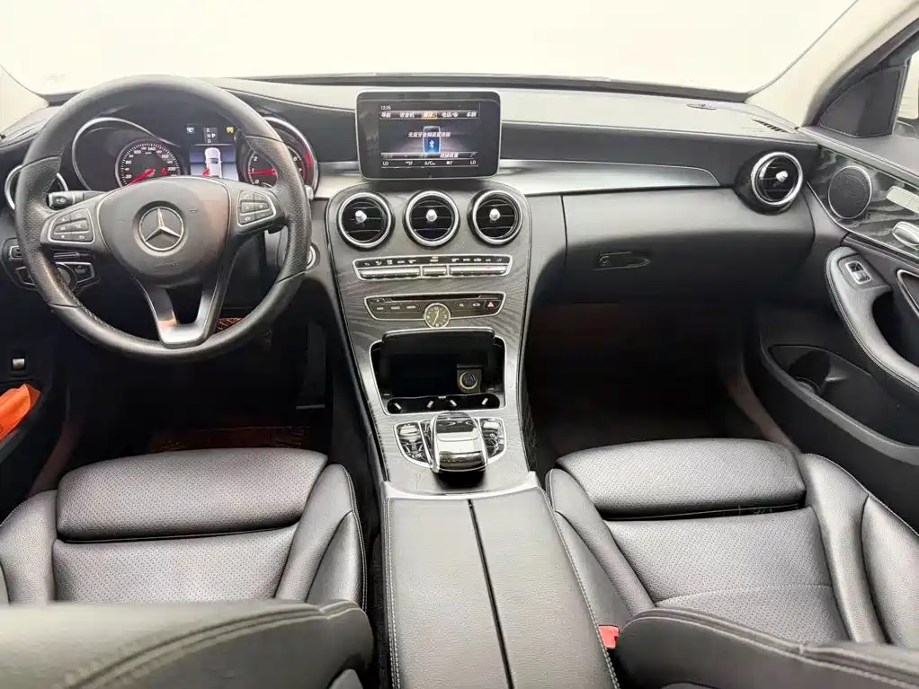 Mercedes-Benz C-Class — миниатюра 5