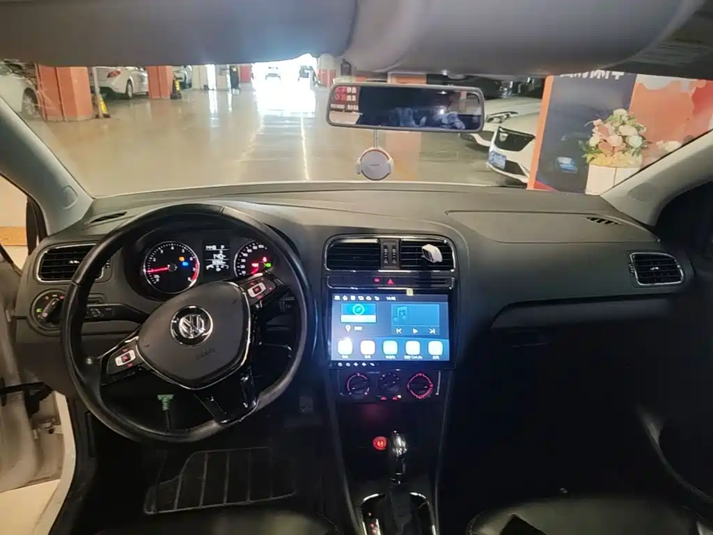 Volkswagen Polo — миниатюра 10