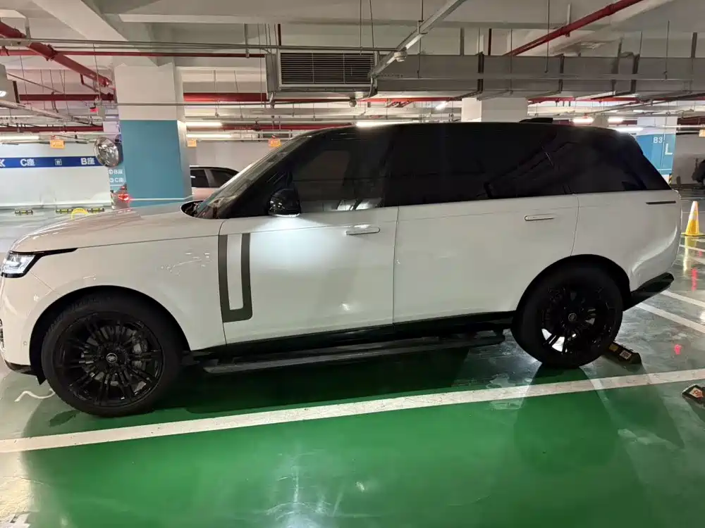 Land Rover Range Rover — миниатюра 10