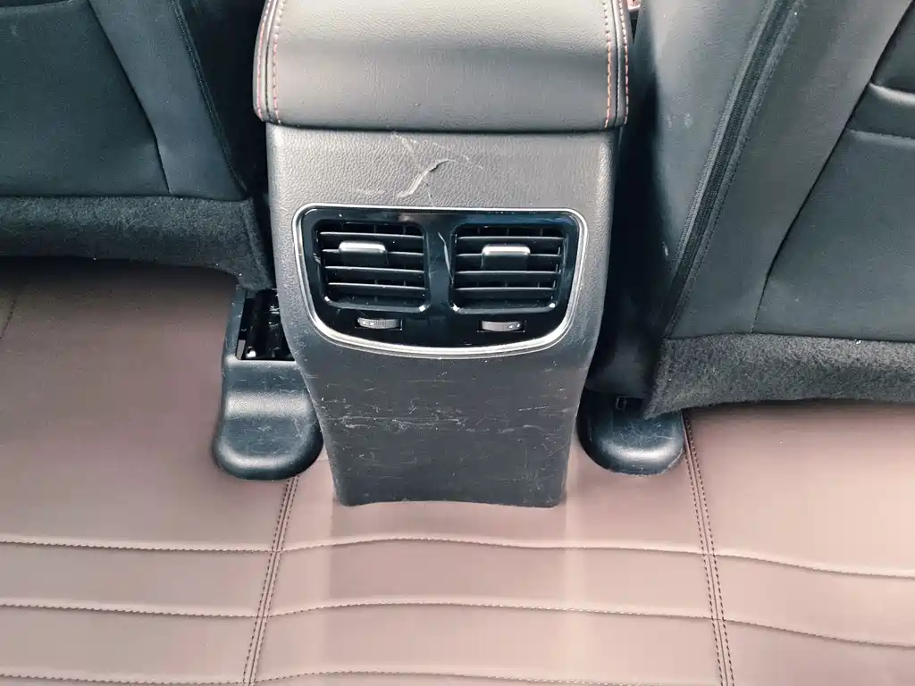 Haval M6 — миниатюра 13