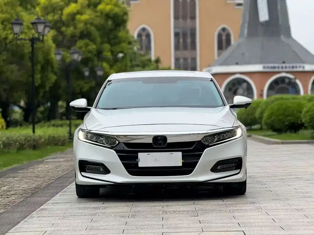 Honda Accord — миниатюра 2