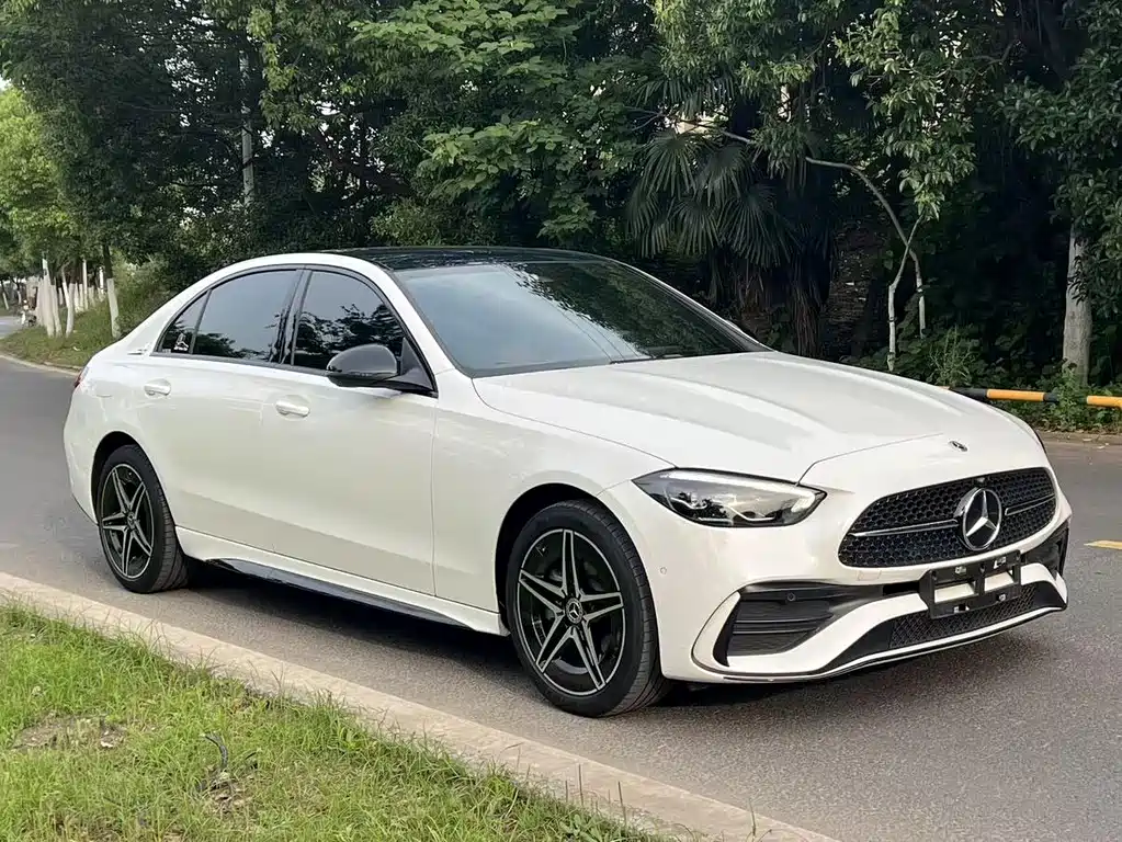 Mercedes-Benz C-Class — миниатюра 6