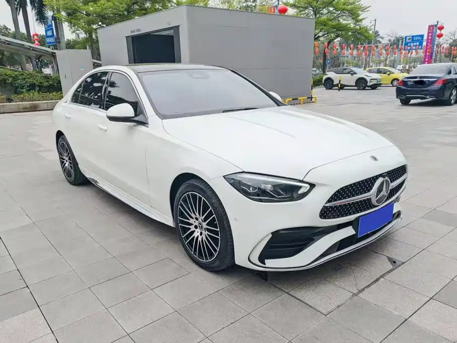 Mercedes-Benz C-Class — миниатюра 3