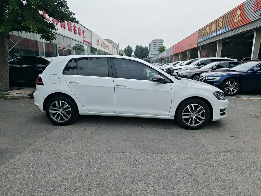 Volkswagen Golf — миниатюра 4