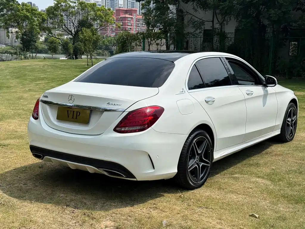 Mercedes-Benz C-Class — миниатюра 4