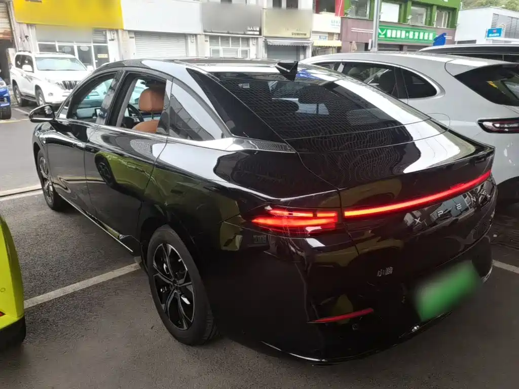 XPeng P5 — миниатюра 5