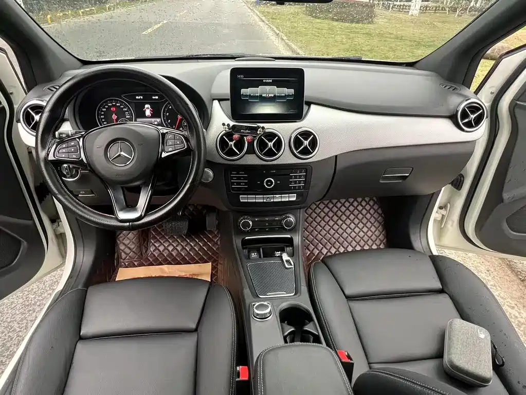 Mercedes-Benz B-Class — миниатюра 14