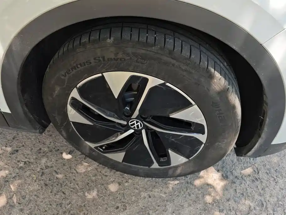Volkswagen ID.4 Crozz — миниатюра 6