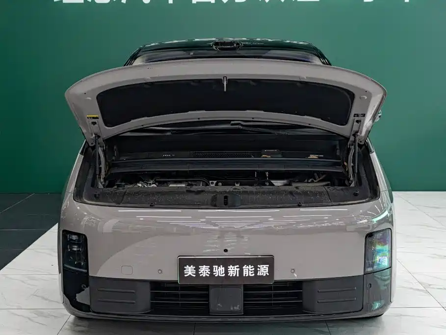 Li Auto Li MEGA — миниатюра 5