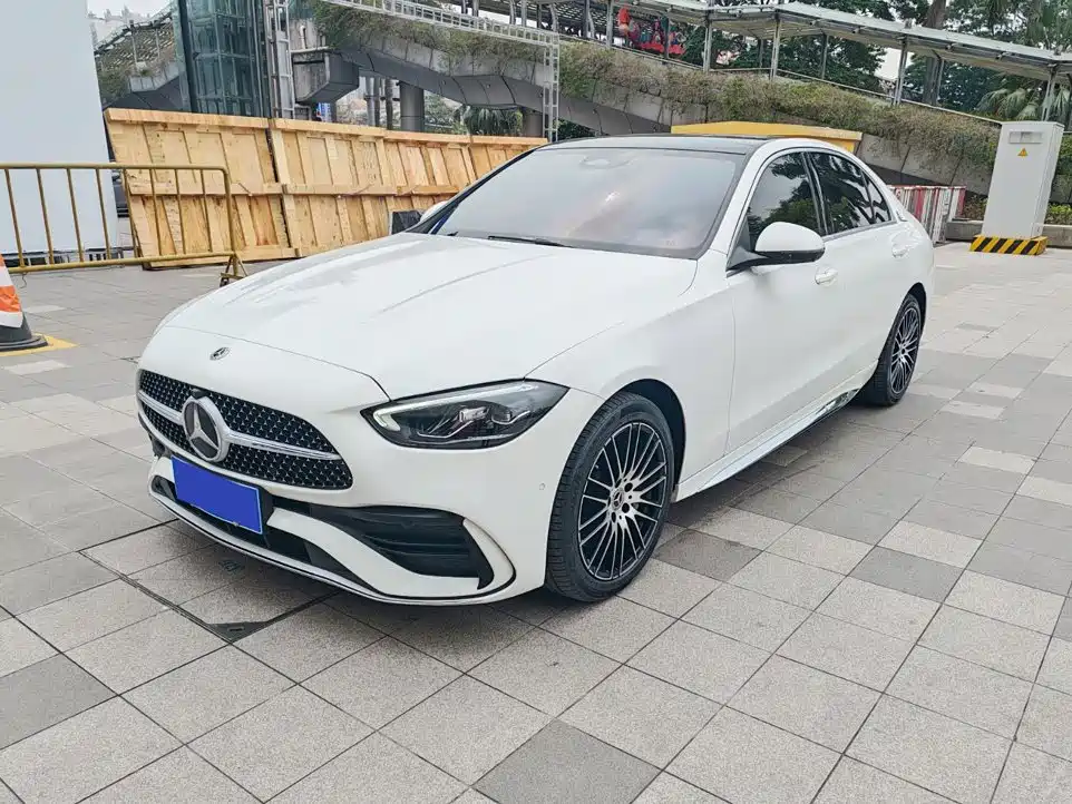 奔驰C级 2023款 C 260 L 运动版 2022
