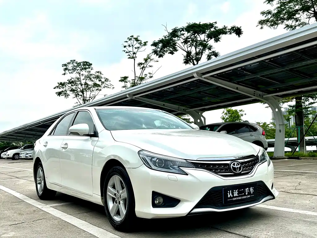 Toyota Reiz 2013 2.5V