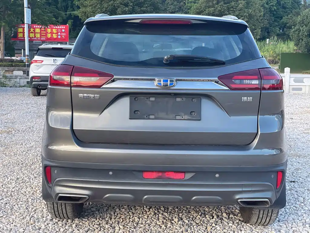 Geely Boyue — миниатюра 4