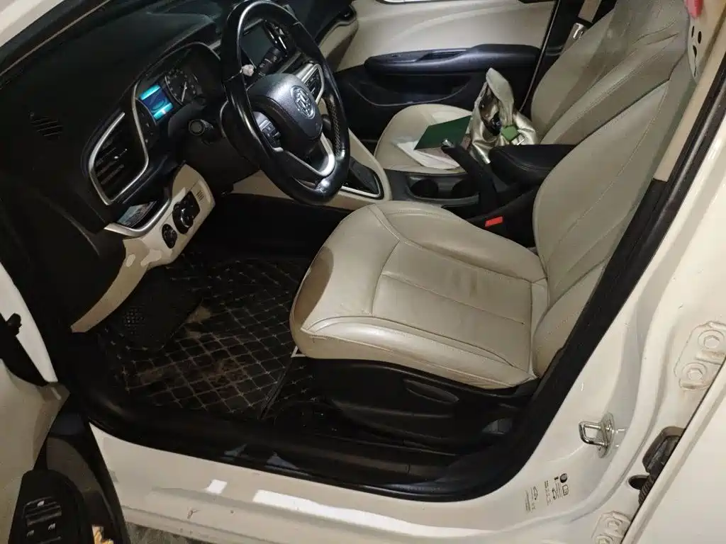 Buick Excelle — миниатюра 11