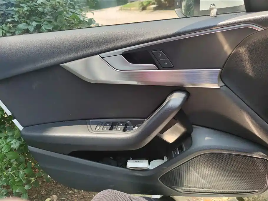 Audi A4L 2018 30 40 TFSI