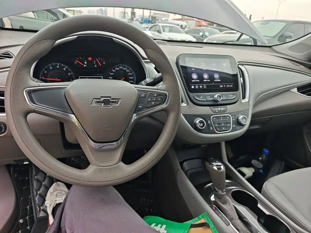 Chevrolet Malibu XL — миниатюра 10