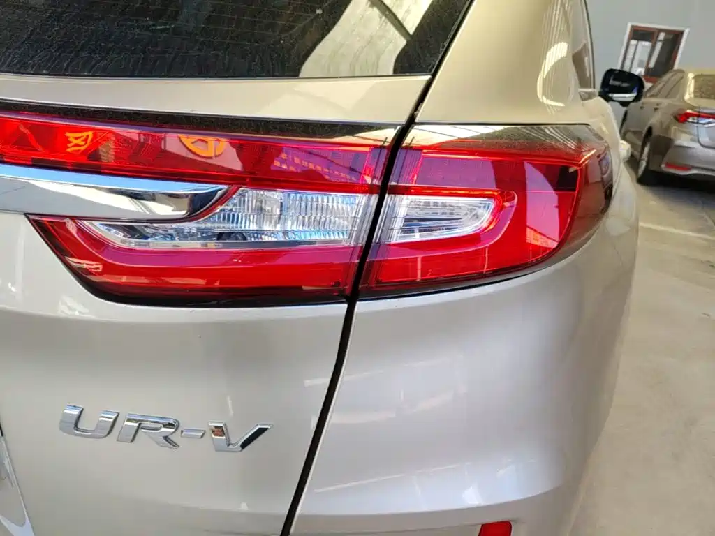 Honda UR-V — миниатюра 8