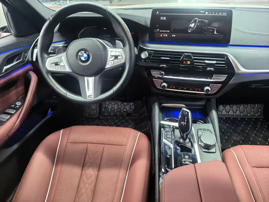 BMW 5 Series — миниатюра 8