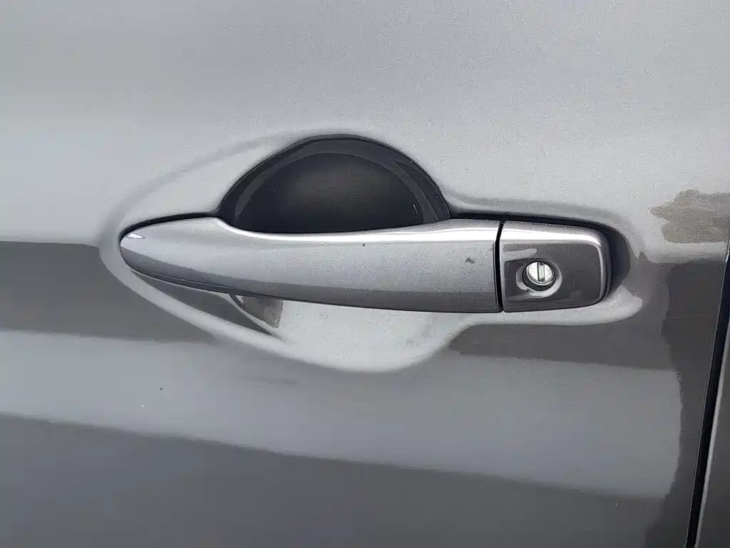 Nissan Qashqai — миниатюра 18