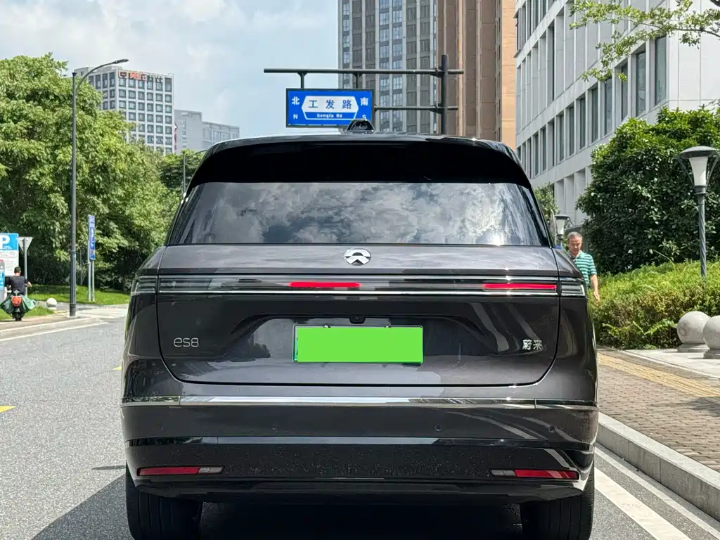 NIO ES8 — миниатюра 11