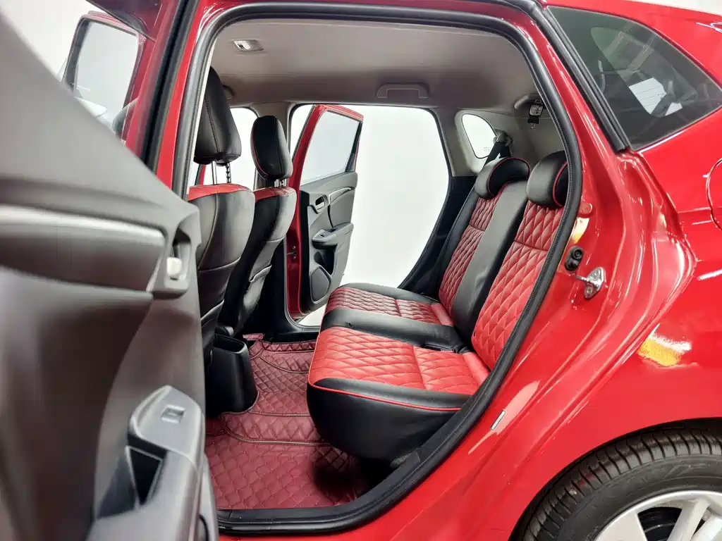 Honda Fit — миниатюра 12