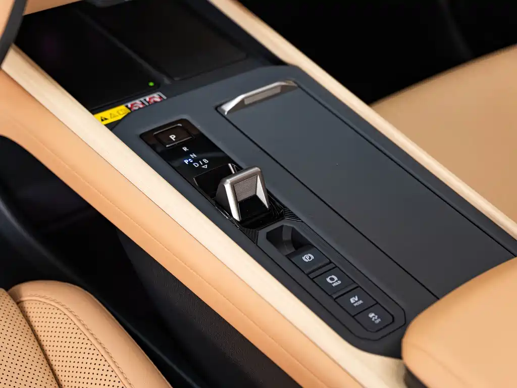 Lexus ES — миниатюра 15