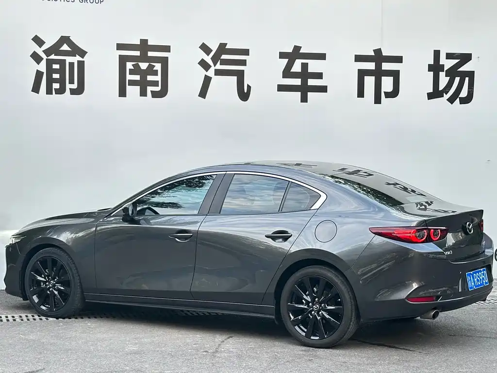 Mazda 3 Axela — миниатюра 5